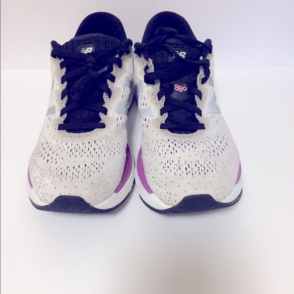 NEW BALANCE 880v 9s - Picture 2 of 5